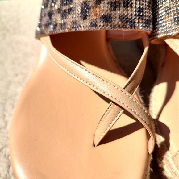 Chelsea and Violet.Toe ring leopard band wedge sandal - Picture 4 of 12